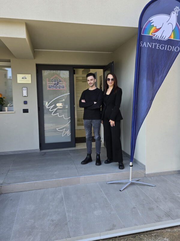 I nostri Ettore Pettenuzzo e Monica Bortolami all'inaugurazione della Casa dell'Amicizia di Sant'Egidio Veneto.
